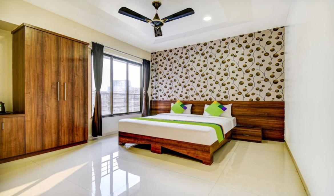 Grand Orchid - Behind Prem Mandir- In House Parking 3* Vrindavan